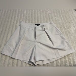 Saks Fifth Avenue Women’s White High-Waisted Shorts - Size 8, STUNNING!